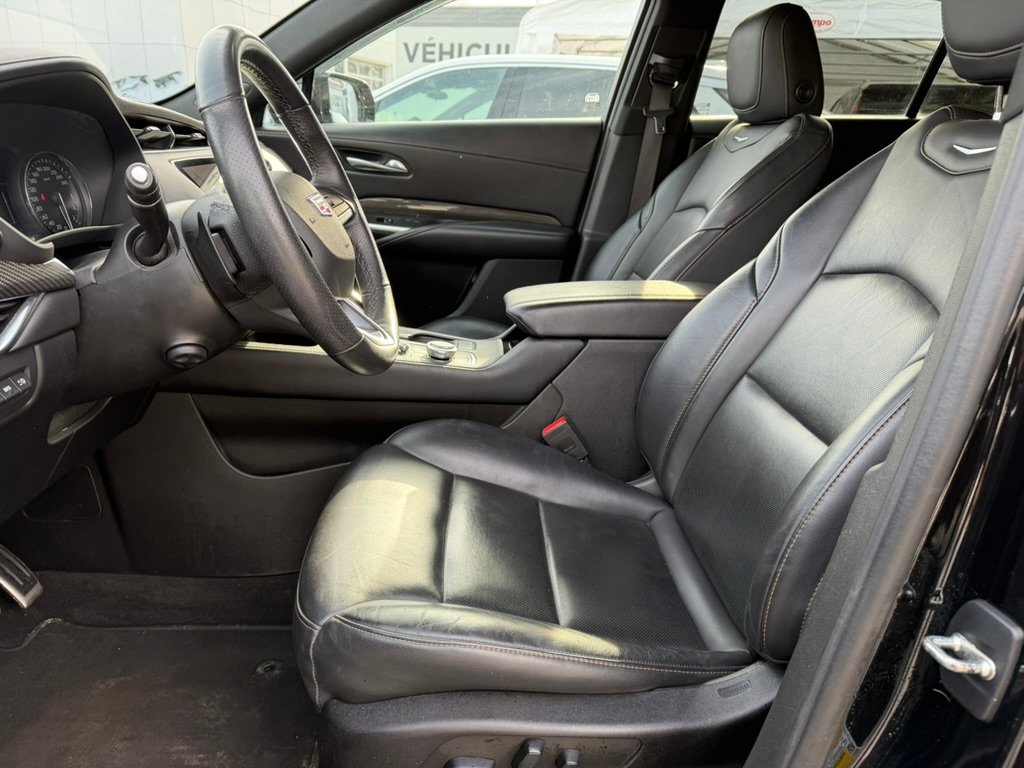 Cadillac XT4 SPORT AWD FINANCEMENT À PARTIR DE 3.99% STOCK XP5696A 2022 Noir Laval - photo #15
