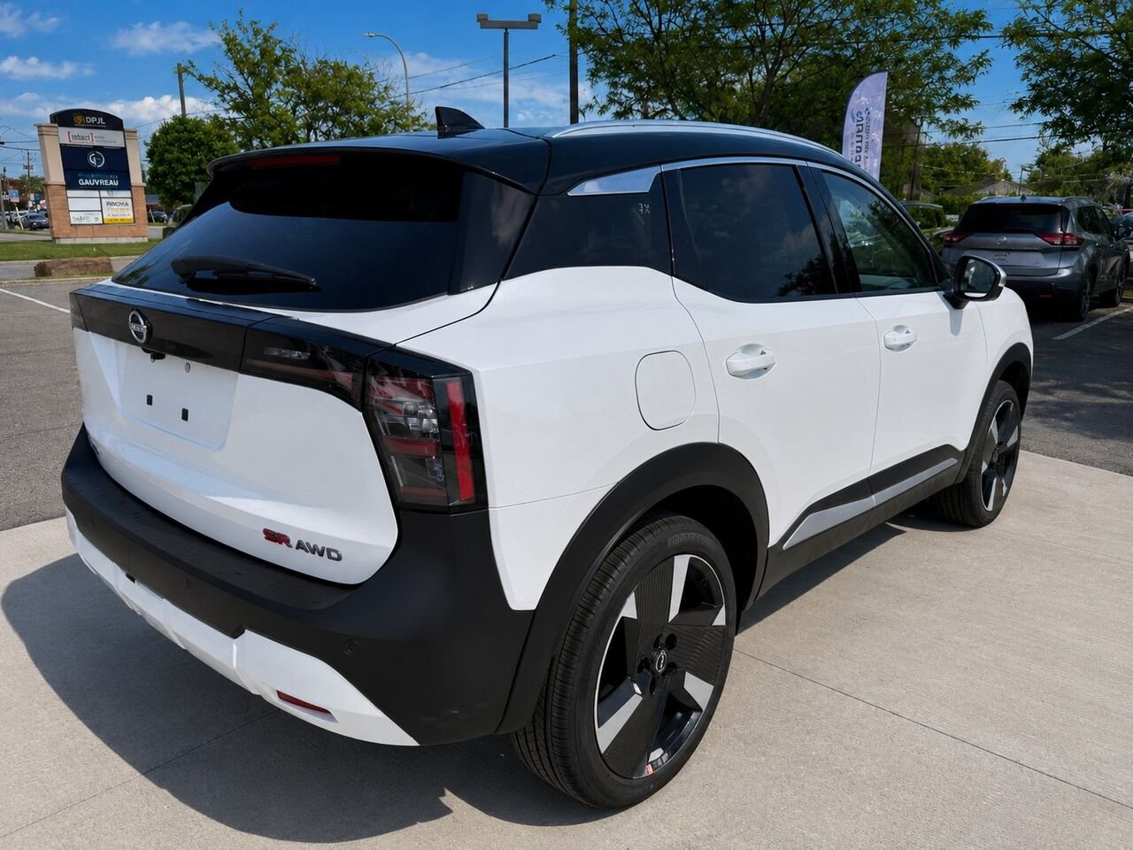 NISSAN Kicks KICKS SR PRIVILEGE 2026 Blanc d'Aspen triple couche/Noir intense Châteauguay - photo #5