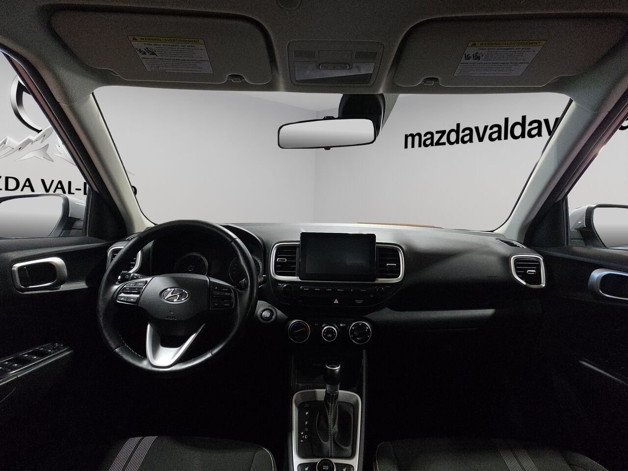 Hyundai Venue Preferred IVT, volant chauffant, commande audio au volant, Apple Carplay 2021 Argent Val-David - photo #7