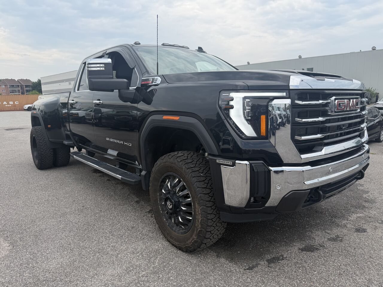 GMC SIERRA K3500 SLT SLT cabine multiplace 4RM 172 po 2025 Noir Ottawa & Gatineau - photo #17