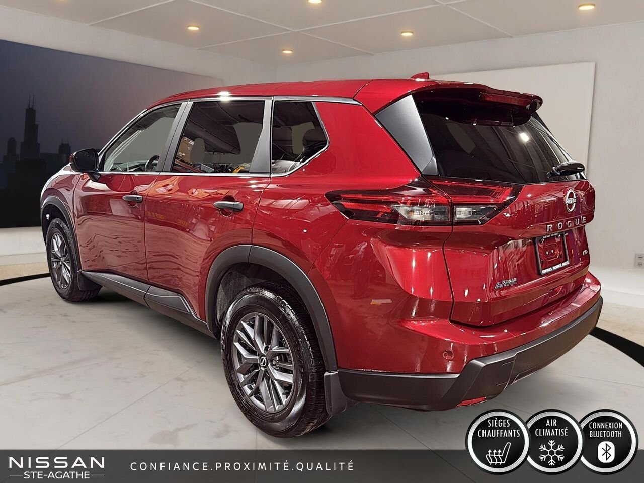 2024 Nissan Rogue S TI Red Saint-Jérôme - photo #4