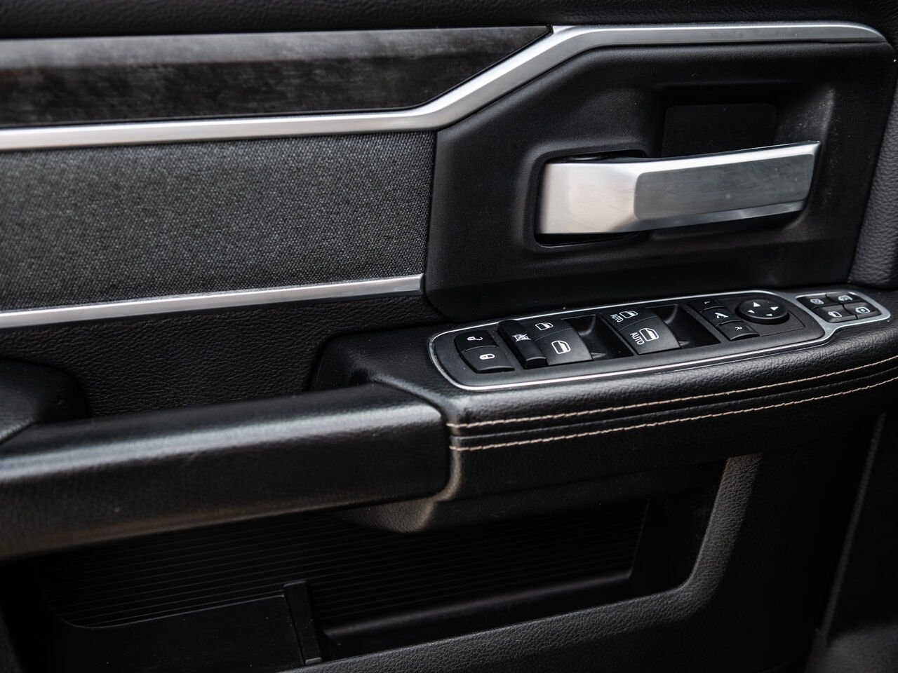 Ram 2500 2023 Gris Sainte-Julienne - photo #9