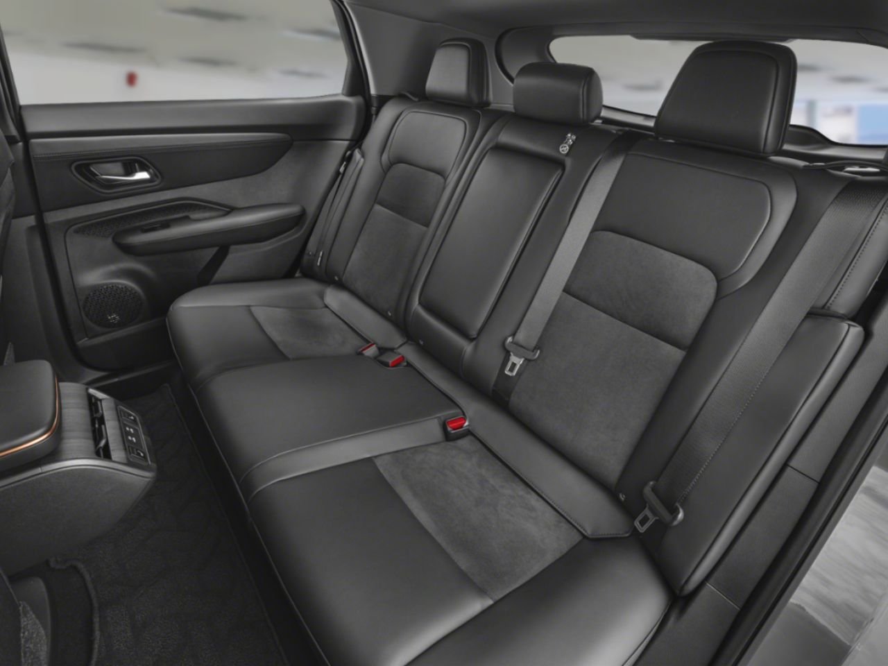 2026 Nissan ARIYA Boulder Grey Pearl Laval - photo #7
