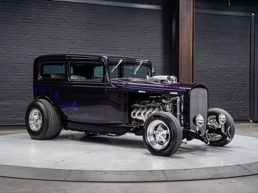 1932 Chevrolet Confederate Coach 1932 Purple