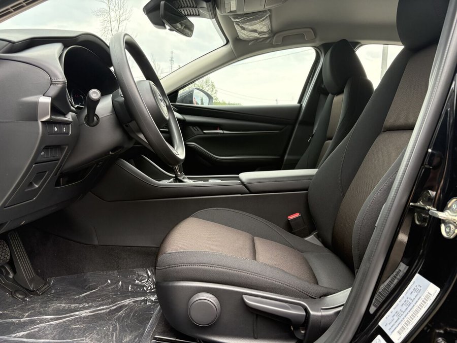 MAZDA Mazda3 GX TA 2026 Noir de jais mica