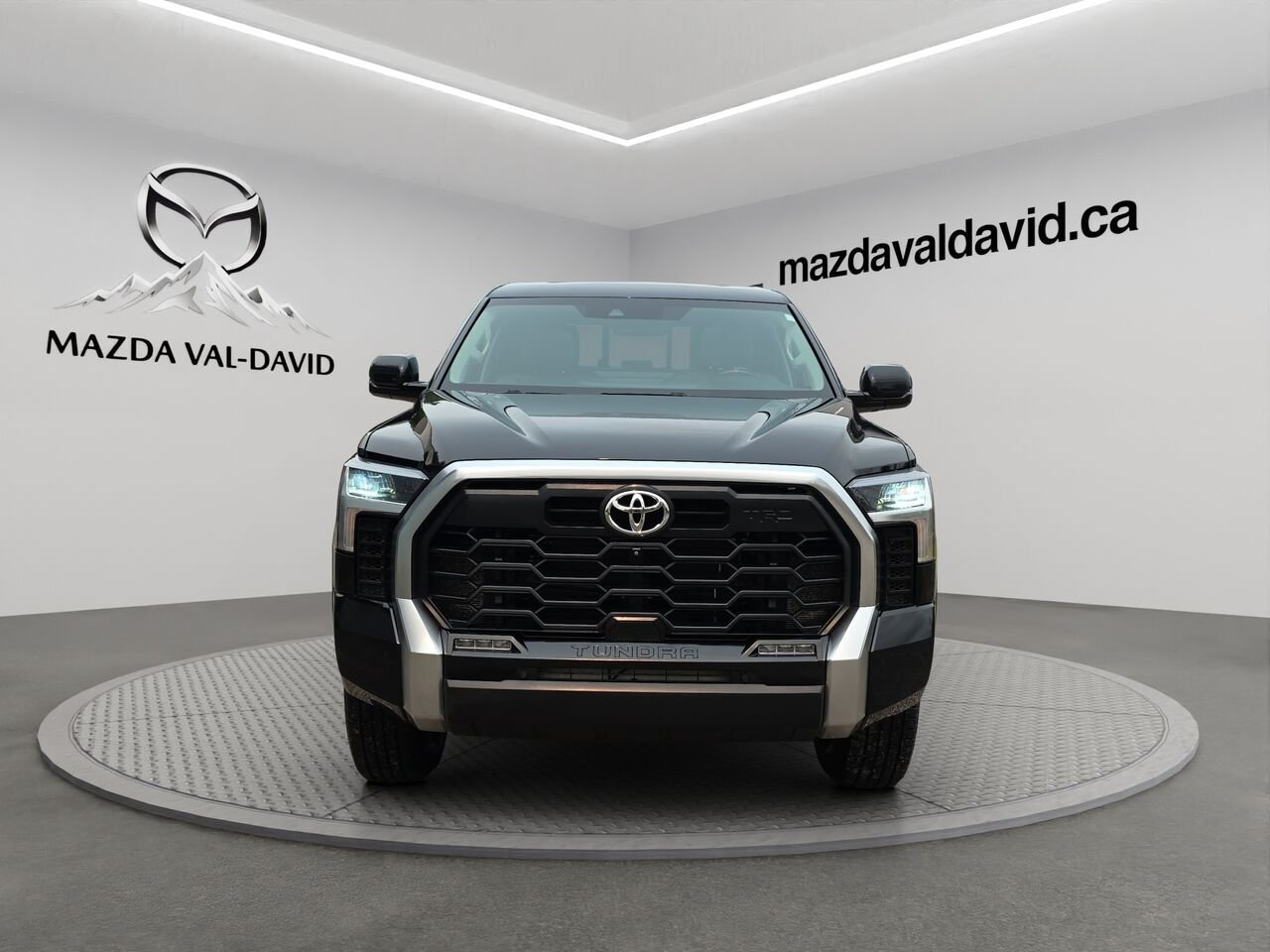 2022 Toyota Tundra Limited Double Cab 4x4, Navigation, sièges ventilés, sièges en cuir Black Val-David - photo #2