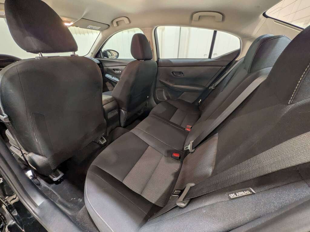 2024 Nissan Sentra SV CVT Black Val-David - photo #8