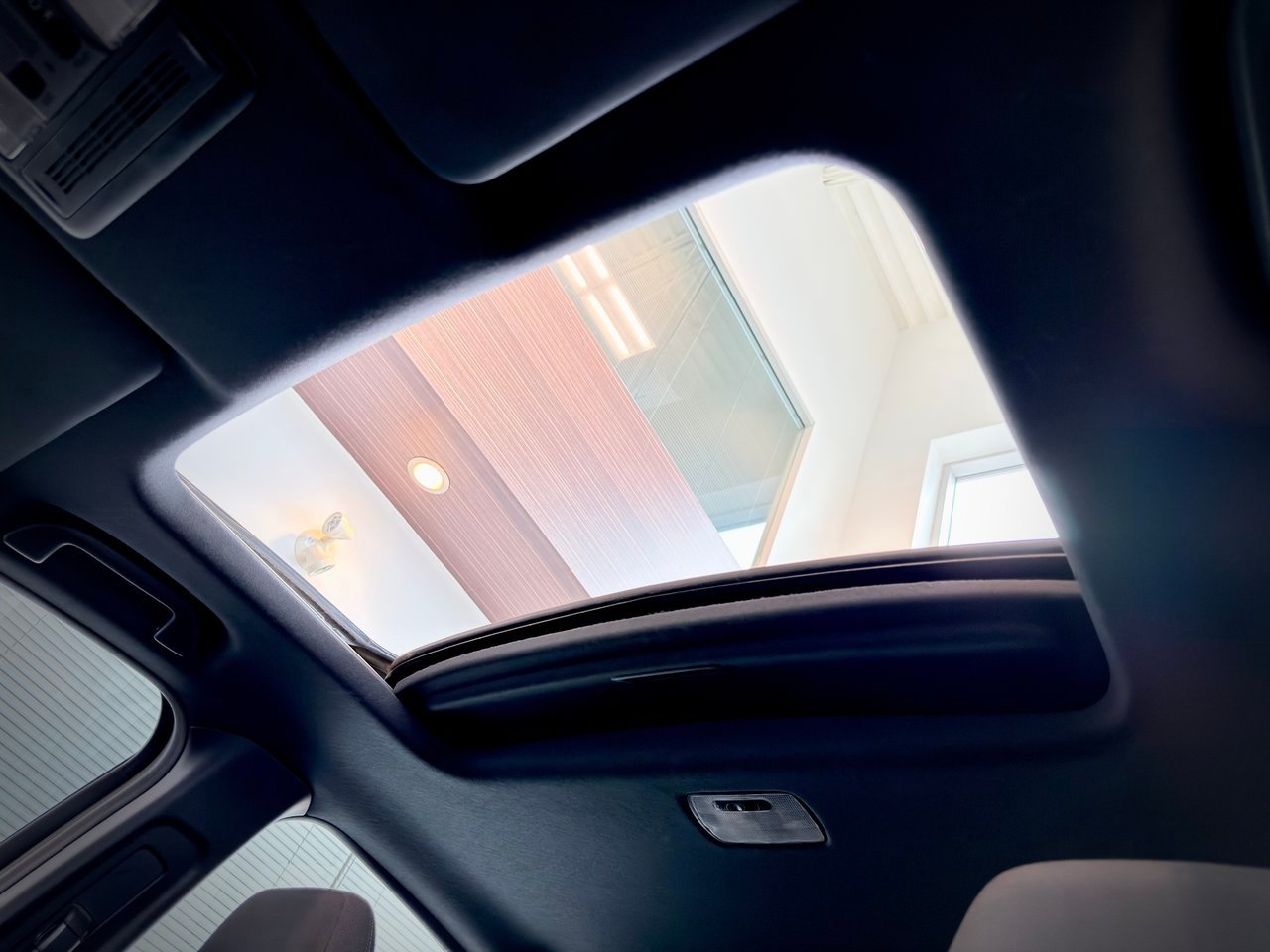 2021 Honda HR-V Black Notre-Dame-des-Prairies - photo #14