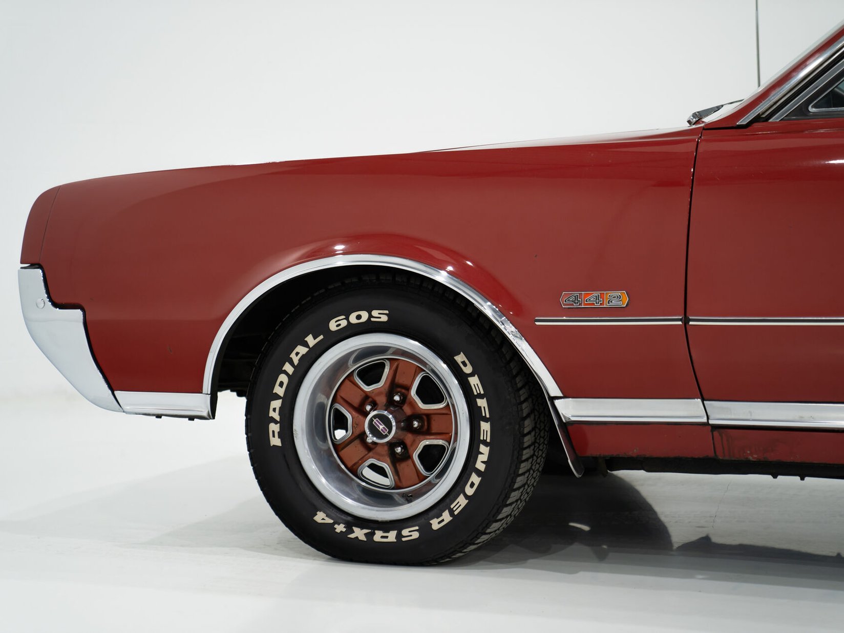Oldsmobile Cutlass 442 *PRIX EN USD* Numéros entièrement Matching Non restaurée Repeinte une seule fois 1967 Rouge Montréal - photo #77