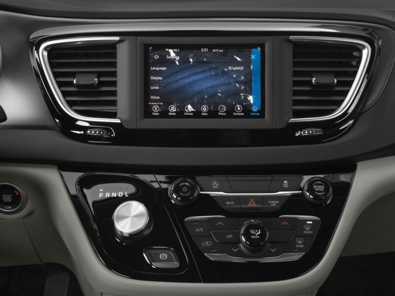 CHRYSLER Grand Caravan SXT 2RM 2027 Couche nacrée rouge vif Ottawa & Gatineau - photo #11