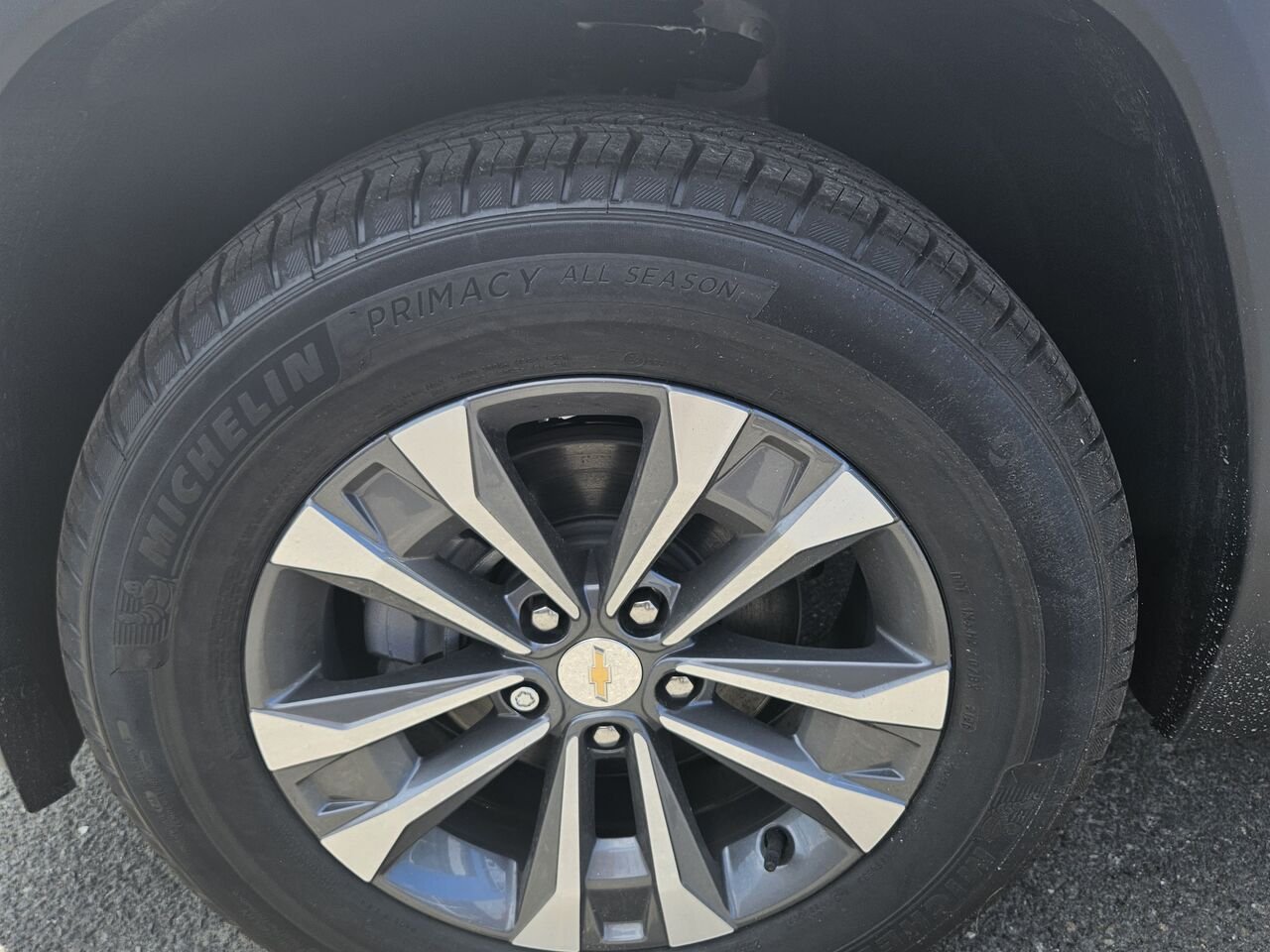 2027 Chevrolet Equinox LT 4 portes à transmission intégrale avec 2LT Summit White Thetford Mines - photo #16