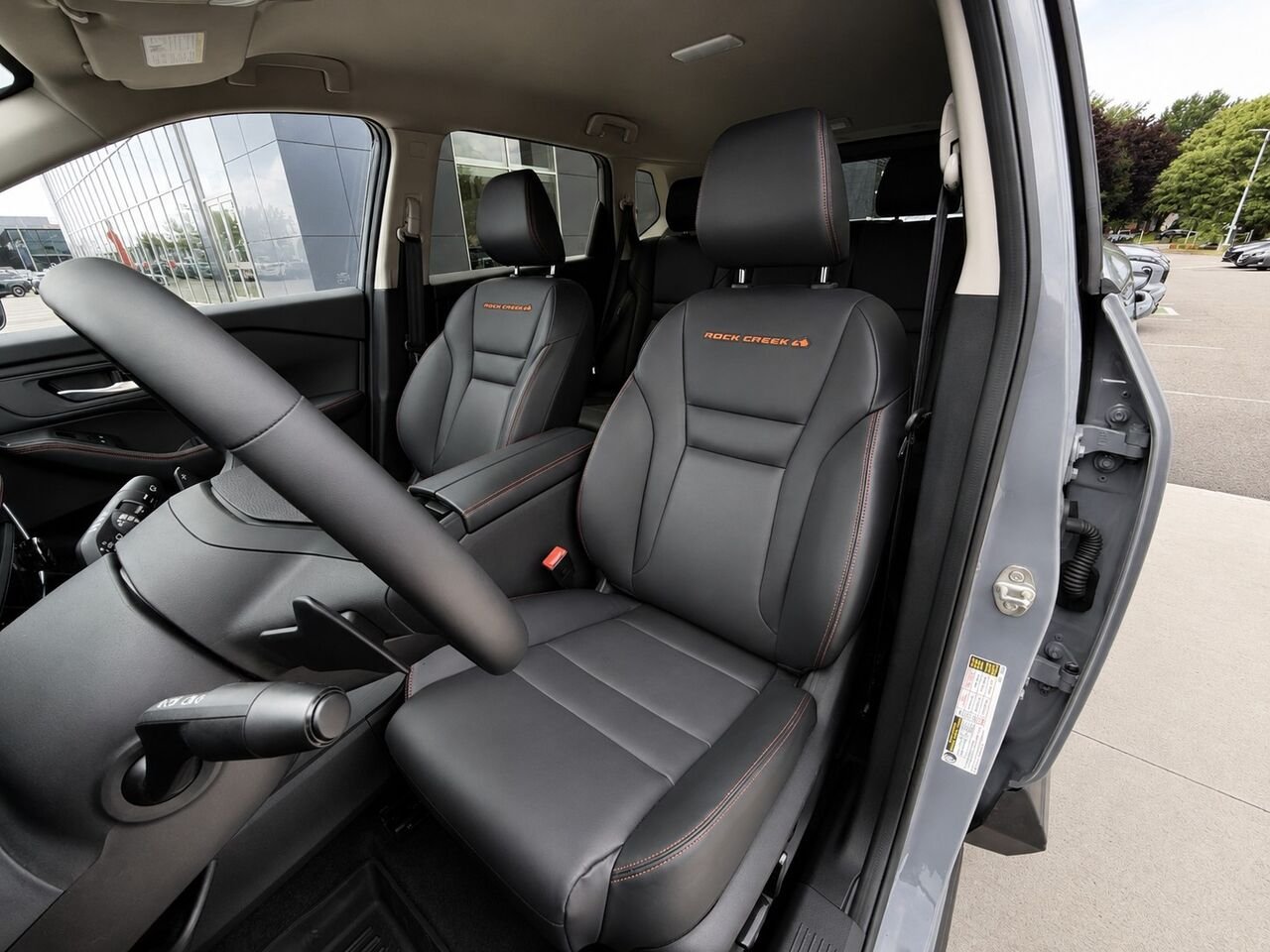 NISSAN Rogue ROGUE ROCK CREEK 2026 Gris roche nacré Châteauguay - photo #13