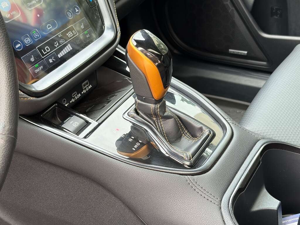 2024 Subaru Outback Wilderness Grey Gatineau - photo #17