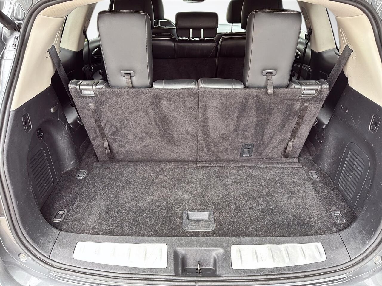 2019 INFINITI QX60 ESSENTIEL Grey Saint-Hyacinthe - photo #5