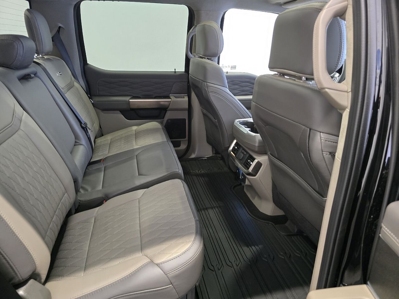 2026 Ford F-150 Agate Black Metallic Châteauguay - photo #8