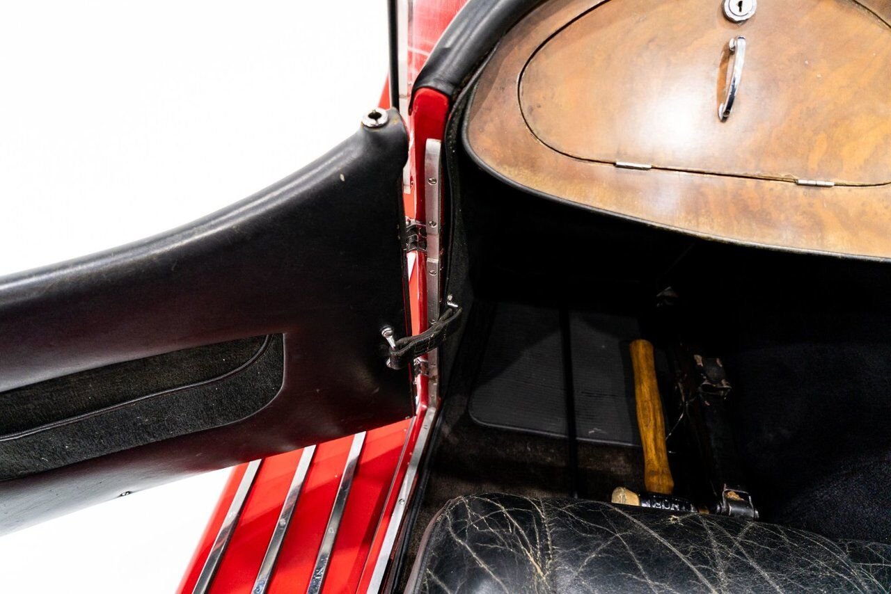 Panther J72 Roadster 1975 Rouge Montréal - photo #68