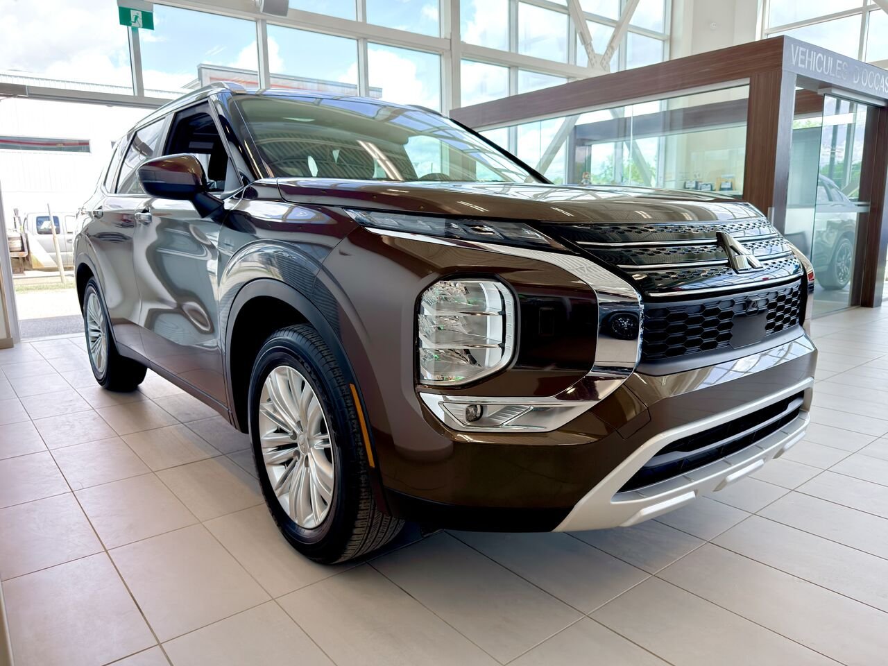 2024 Mitsubishi Outlander Bronze Notre-Dame-des-Prairies - photo #6