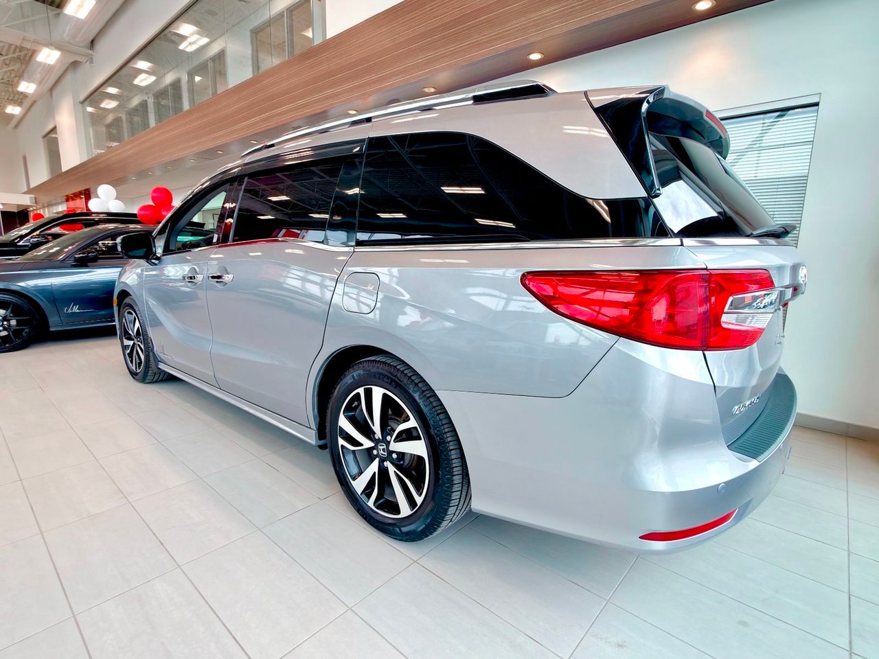 2019 Honda Odyssey Silver Notre-Dame-des-Prairies - photo #6