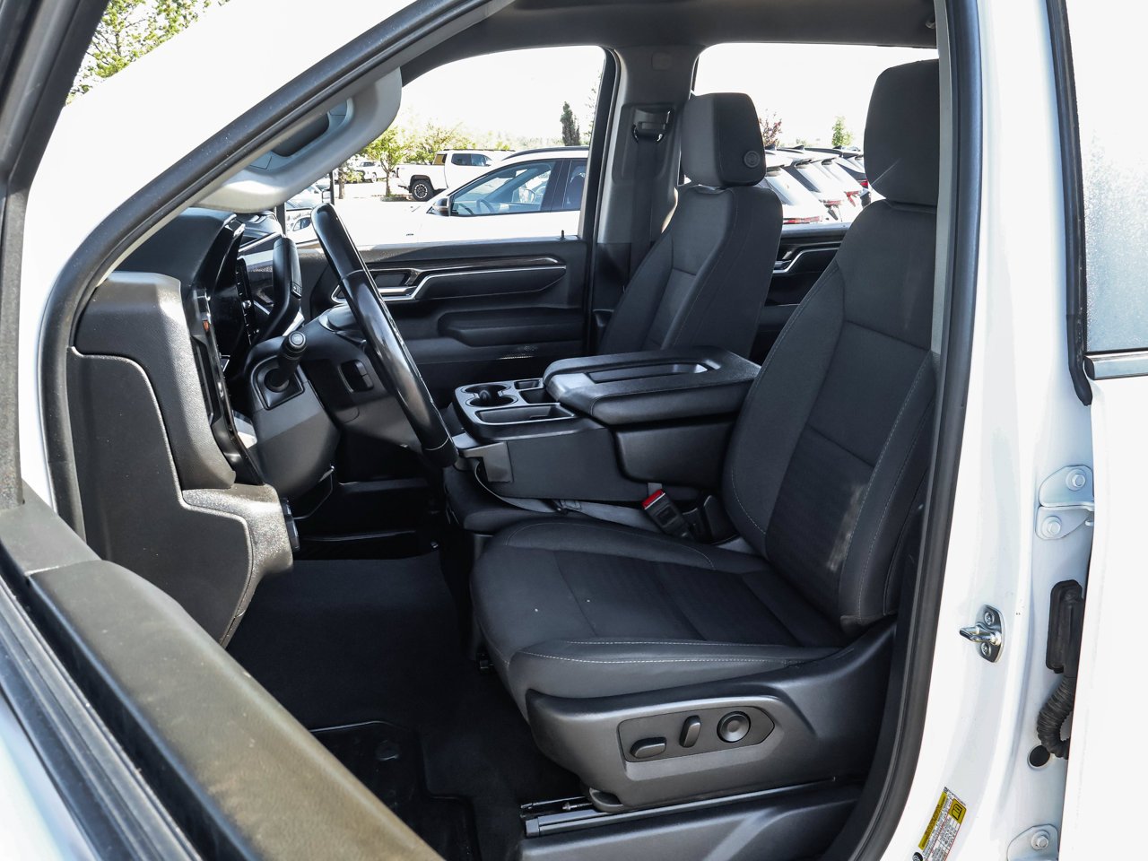 2025 Chevrolet Silverado 3500HD 4WD Crew Cab 159 LT White Sherwood Park - photo #13