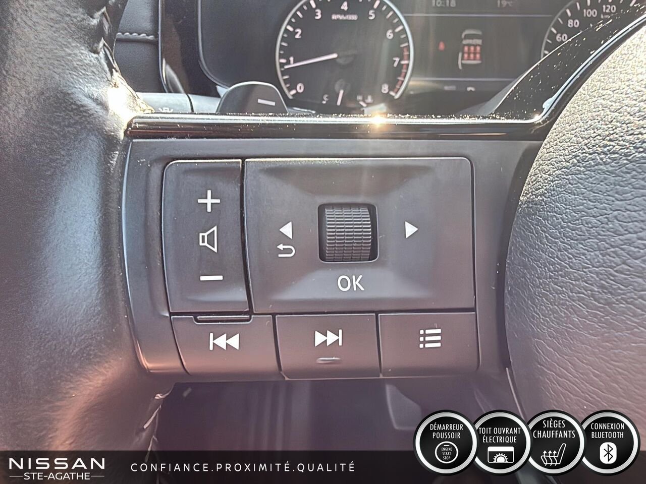 2024 Nissan Pathfinder SL 4RM Black Saint-Jérôme - photo #17