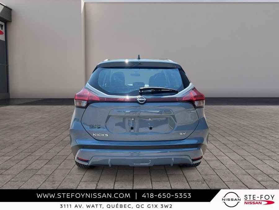2024 Nissan Kicks SV TA 2024 Grey