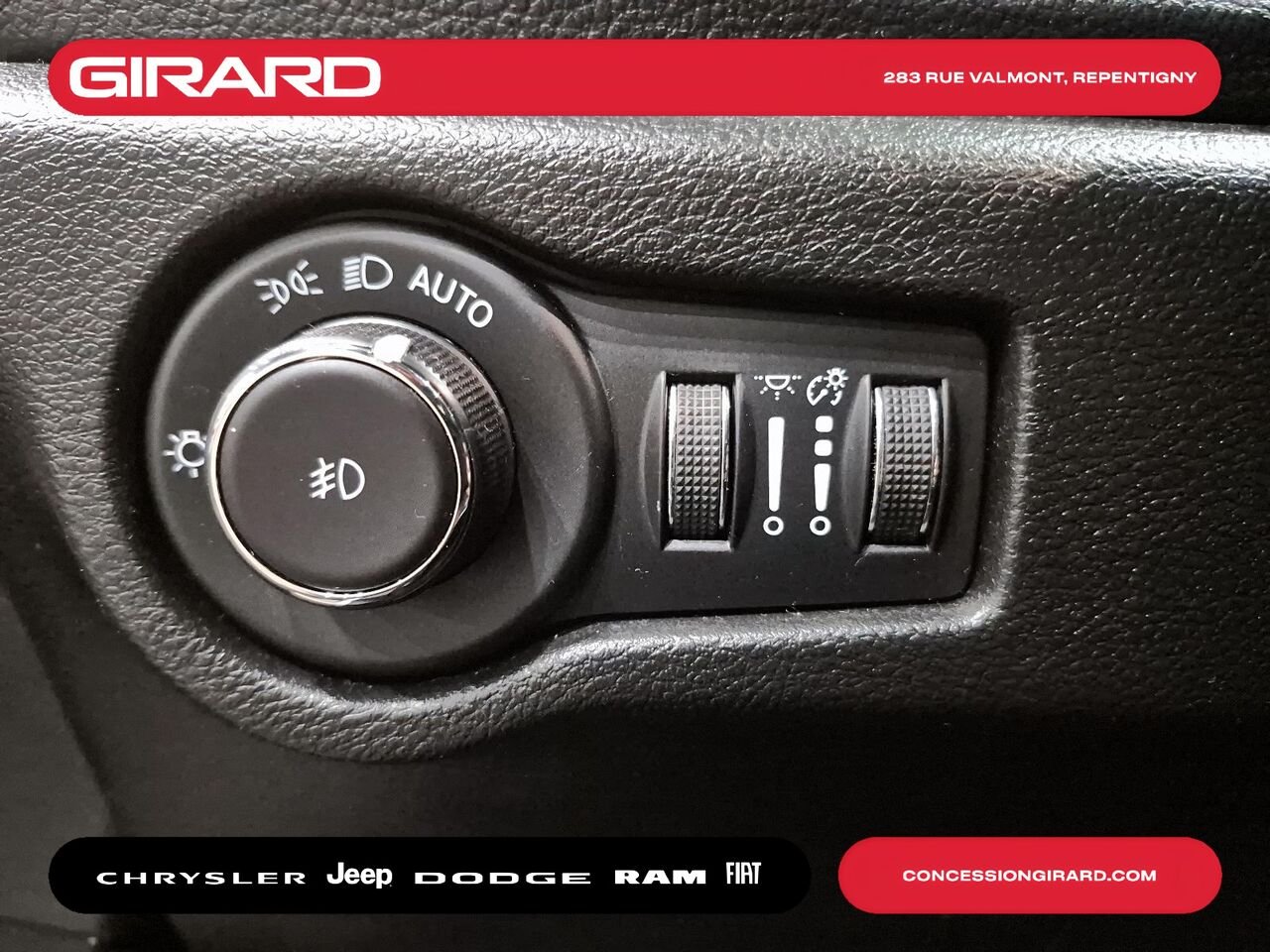 2023 CHRYSLER PACIFICA HYBRID Silver Repentigny - photo #18