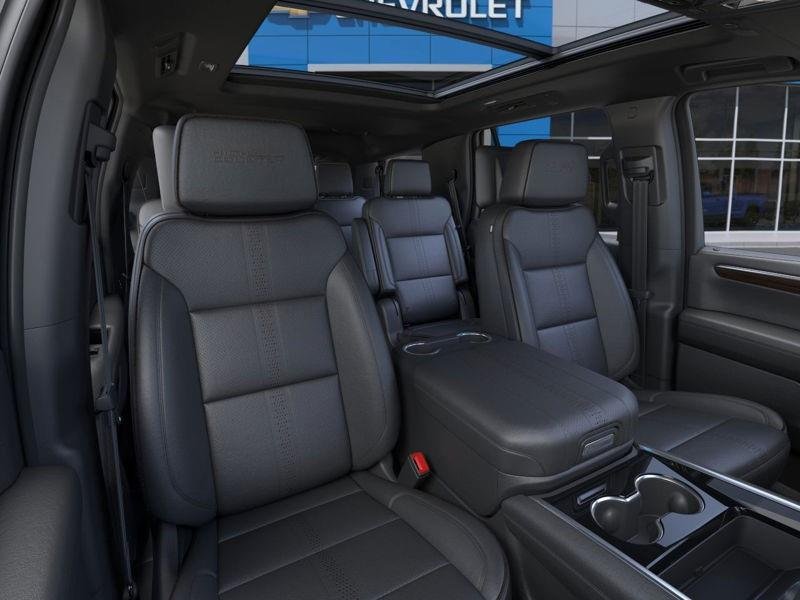 Chevrolet Tahoe High Country 2026 Blanc polaire, triple couche Rouyn-Noranda - photo #6