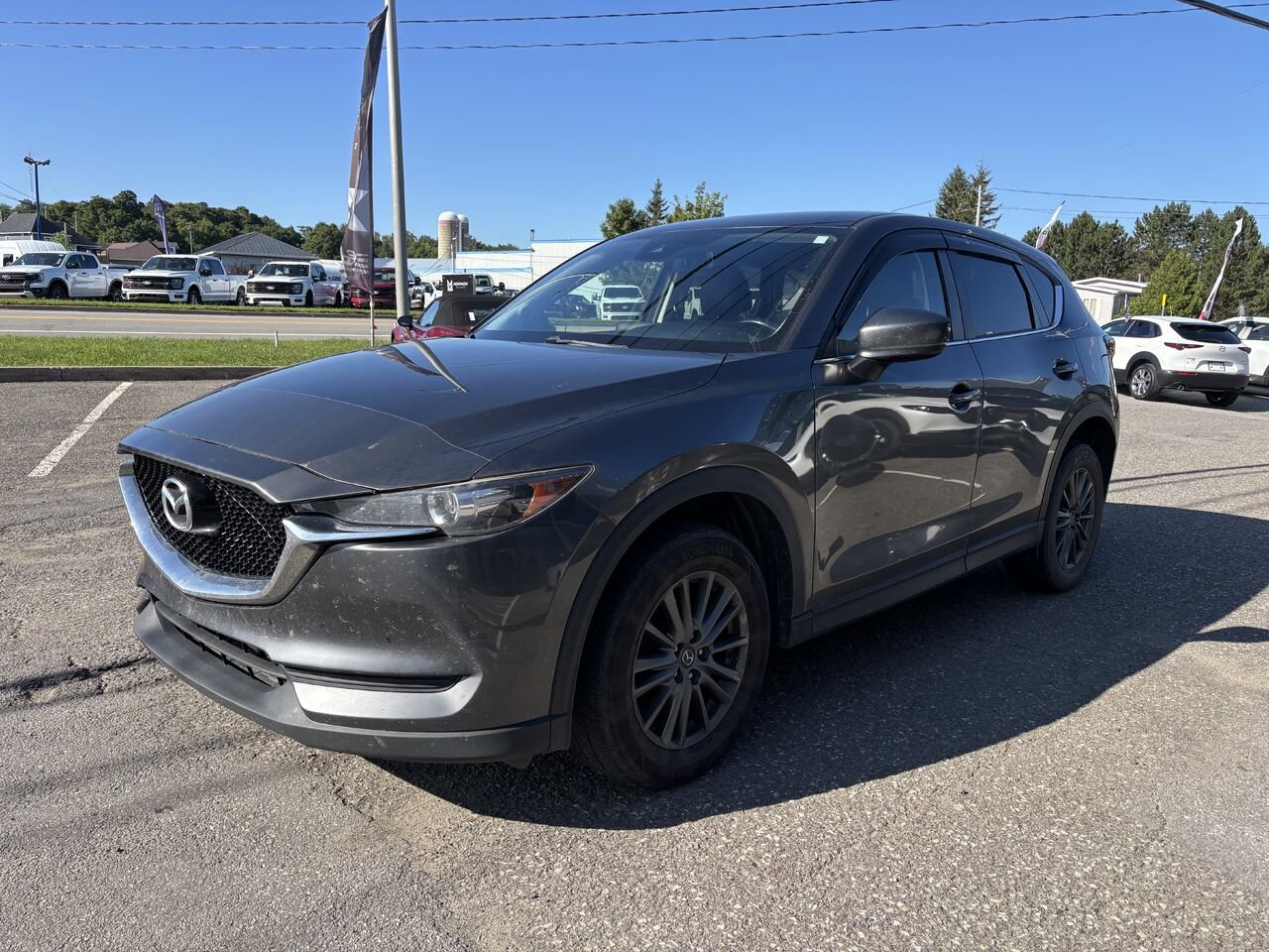 2017 Mazda CX-5 Traction intégrale, 4 portes, boîte automatique, GS Grey Montmagny - photo #2