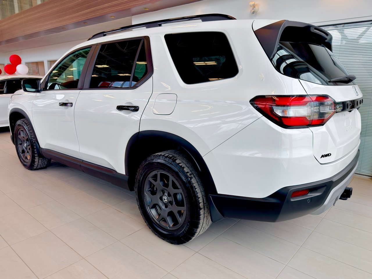 Honda Pilot 2023 Blanc Notre-Dame-des-Prairies - photo #9