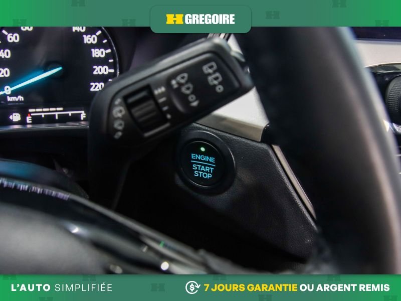 2022 Ford Escape Grey Laval - photo #15