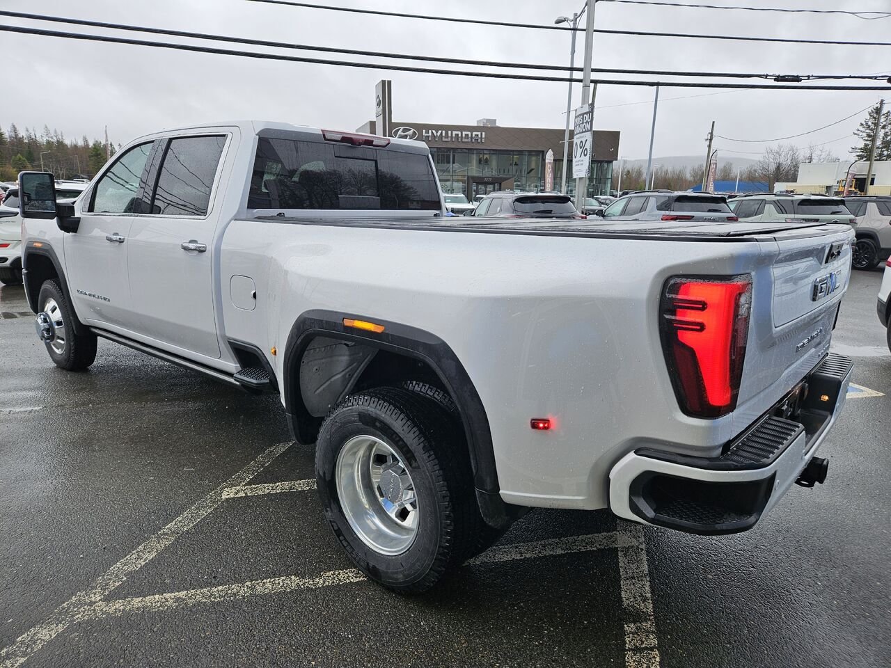 2025 GMC Sierra 3500HD Denali Ultimate cabine multiplace 4RM 172 po White Thetford Mines - photo #7