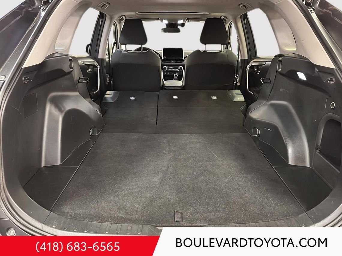 Toyota RAV4 Hybride 99232A-83 | XLE, AWD 2023 Gris Québec - photo #33