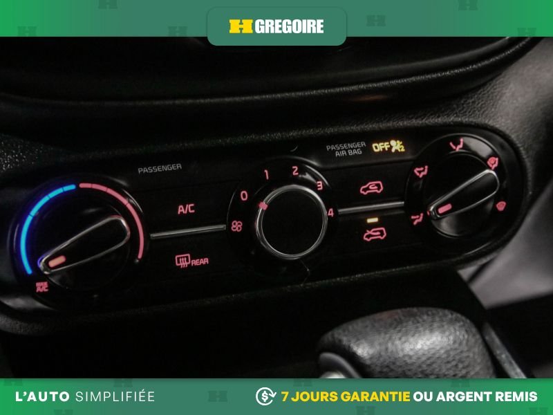 Kia Soul 2020 Blanc Laval - photo #21