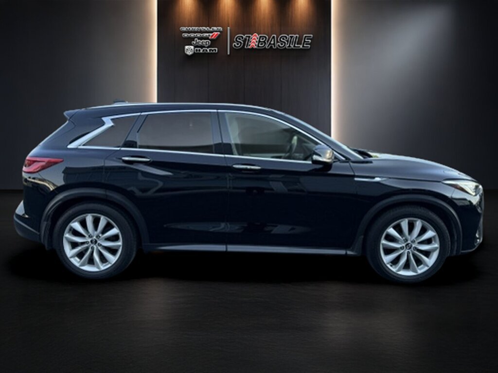 2019 Infiniti QX50 Black Saint-Basile-le-Grand - photo #3