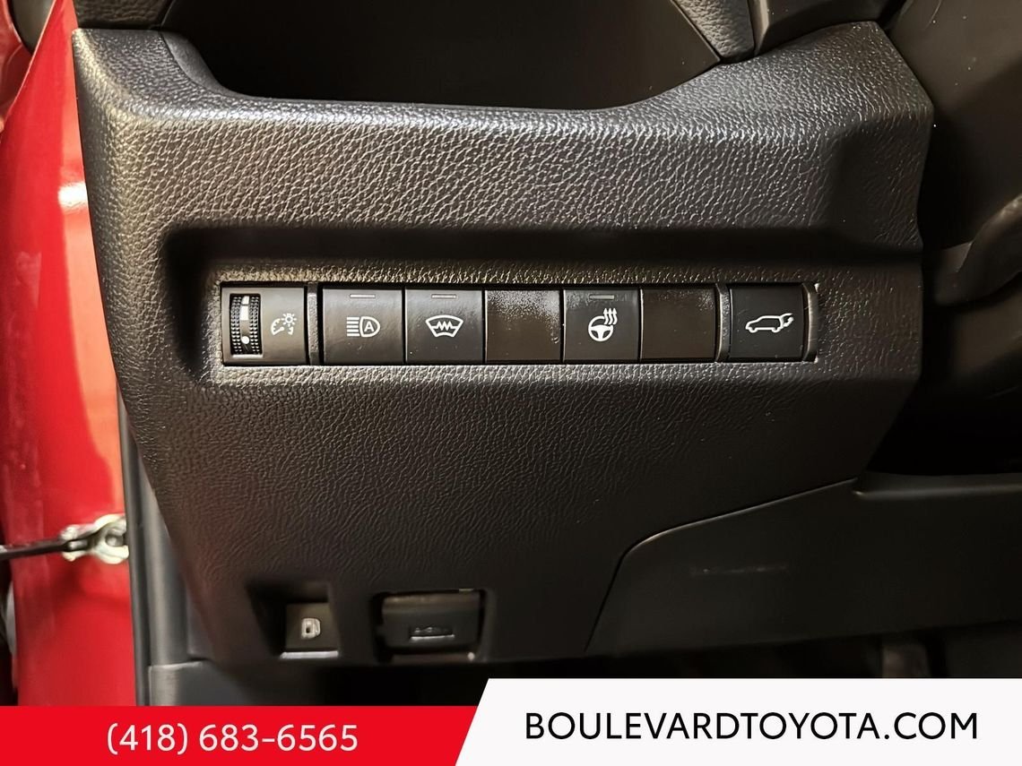 Toyota RAV4 99166A-80 | XLE HYBRIDE, AWD 2024 Rouge rubis nacré Québec - photo #14