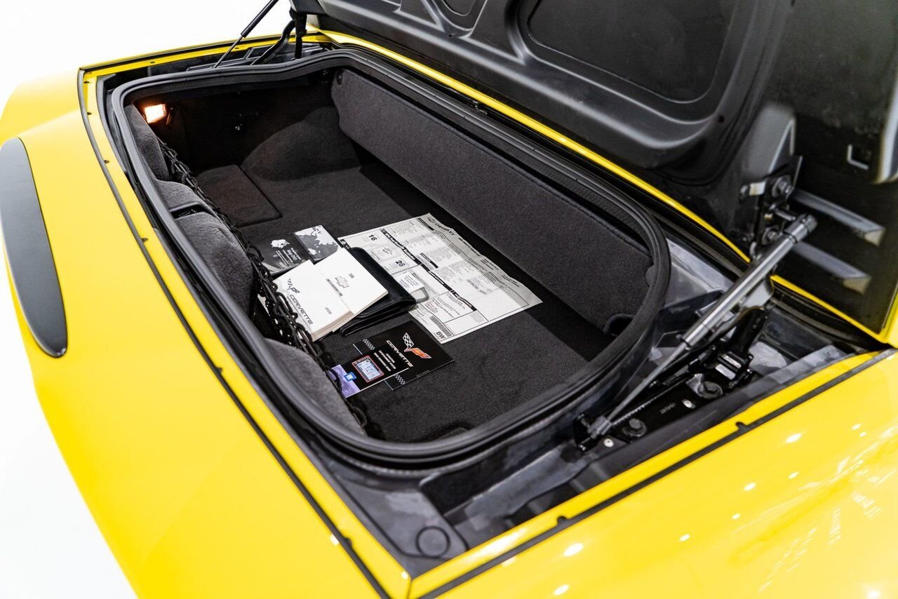 2008 Chevrolet Corvette PRIX EN USD | With Only 900km (563mi) From New With Window Sticker Yellow Montreal - photo #47