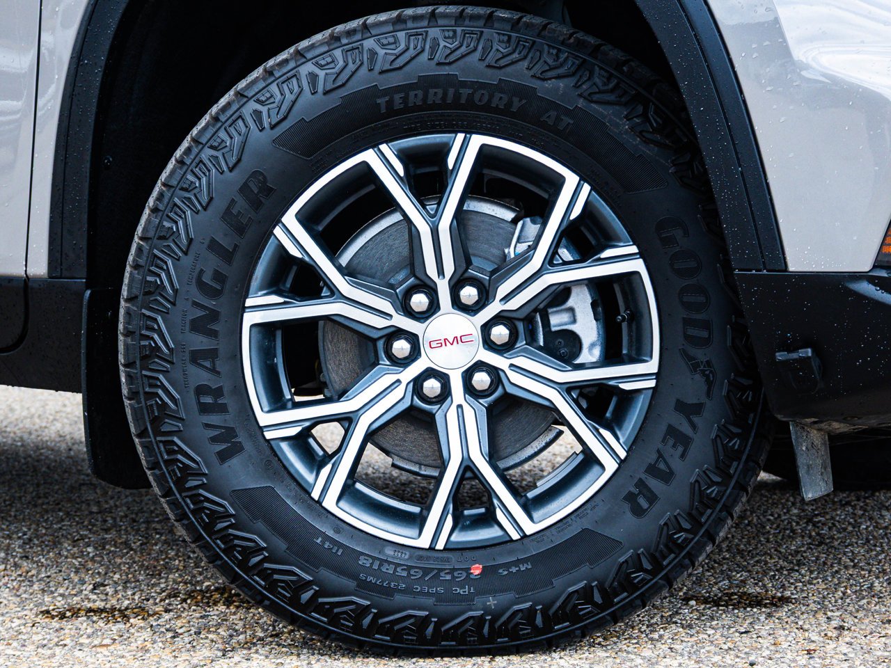 2026 GMC Acadia AWD 4dr AT4 Grey Sherwood Park - photo #4