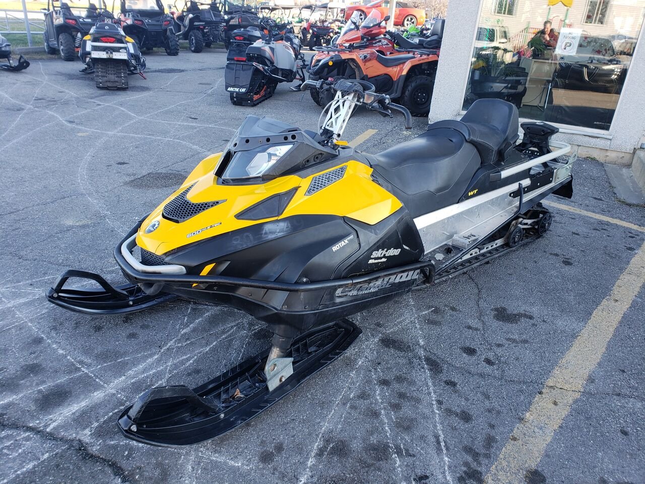 Ski-doo Skandic 2015 Jaune Longueuil, - photo #2