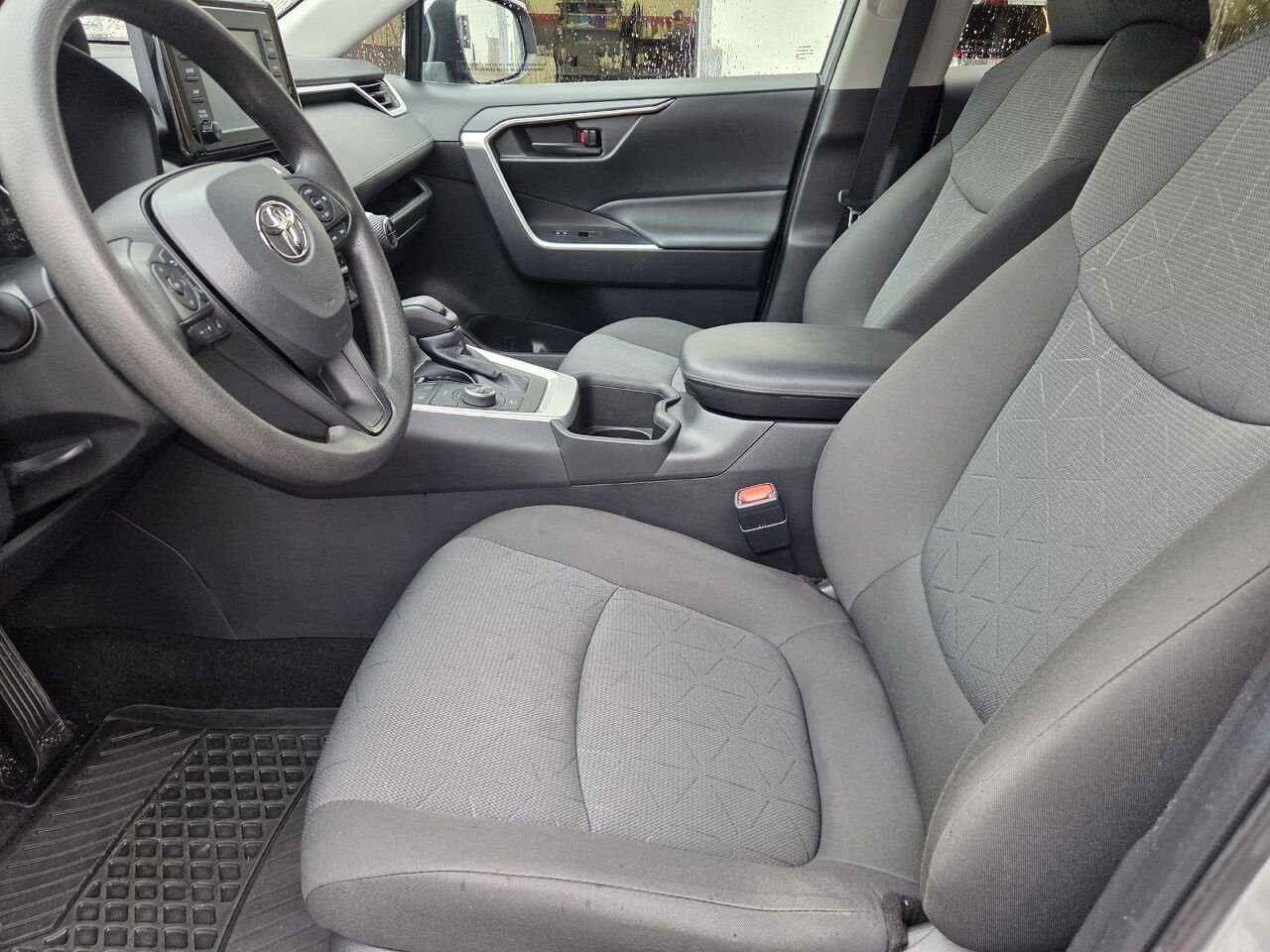 2022 Toyota RAV4 Grey Mont-Laurier - photo #9
