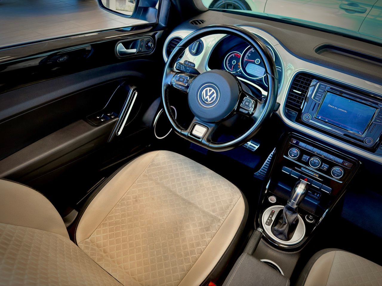 Volkswagen Beetle Convertible 2019 Bleu Notre-Dame-des-Prairies - photo #14