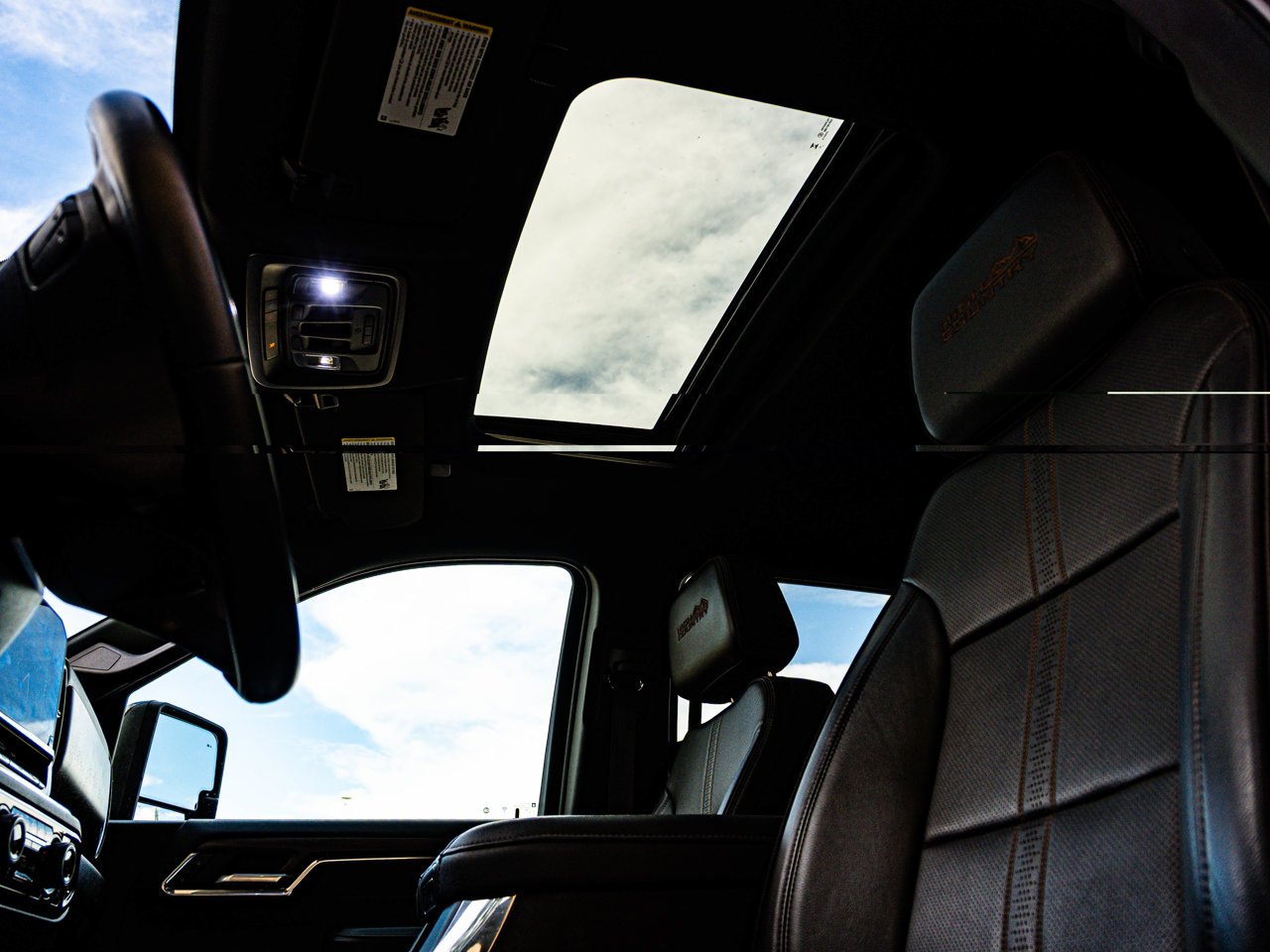 2024 Chevrolet Silverado 3500HD 4WD Crew Cab 159 High Country Black Sherwood Park - photo #35