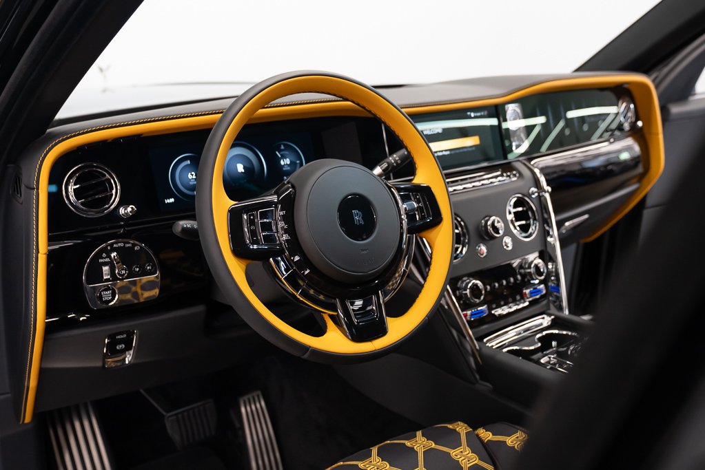 2025 Rolls-Royce Cullinan Black Kirkland - photo #21