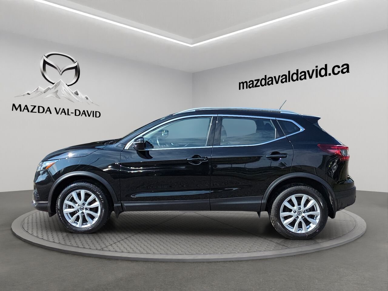 2023 Nissan Qashqai SV TI CVT, Sièges chauffants avant, Toit ouvrant, Volant chauffant Black Val-David - photo #1