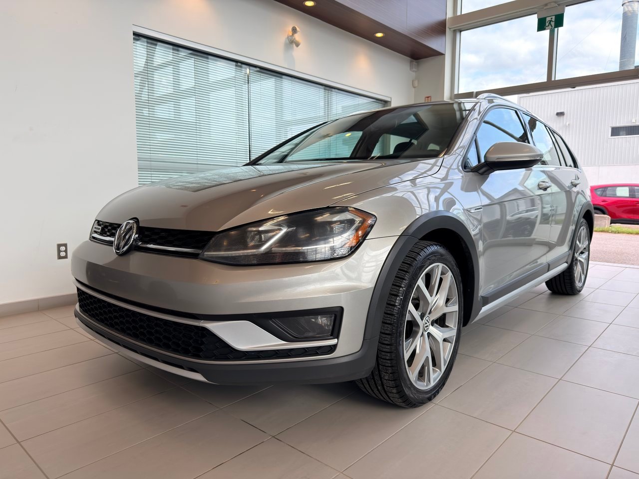 2019 Volkswagen Golf Alltrack Silver Notre-Dame-des-Prairies - photo #6