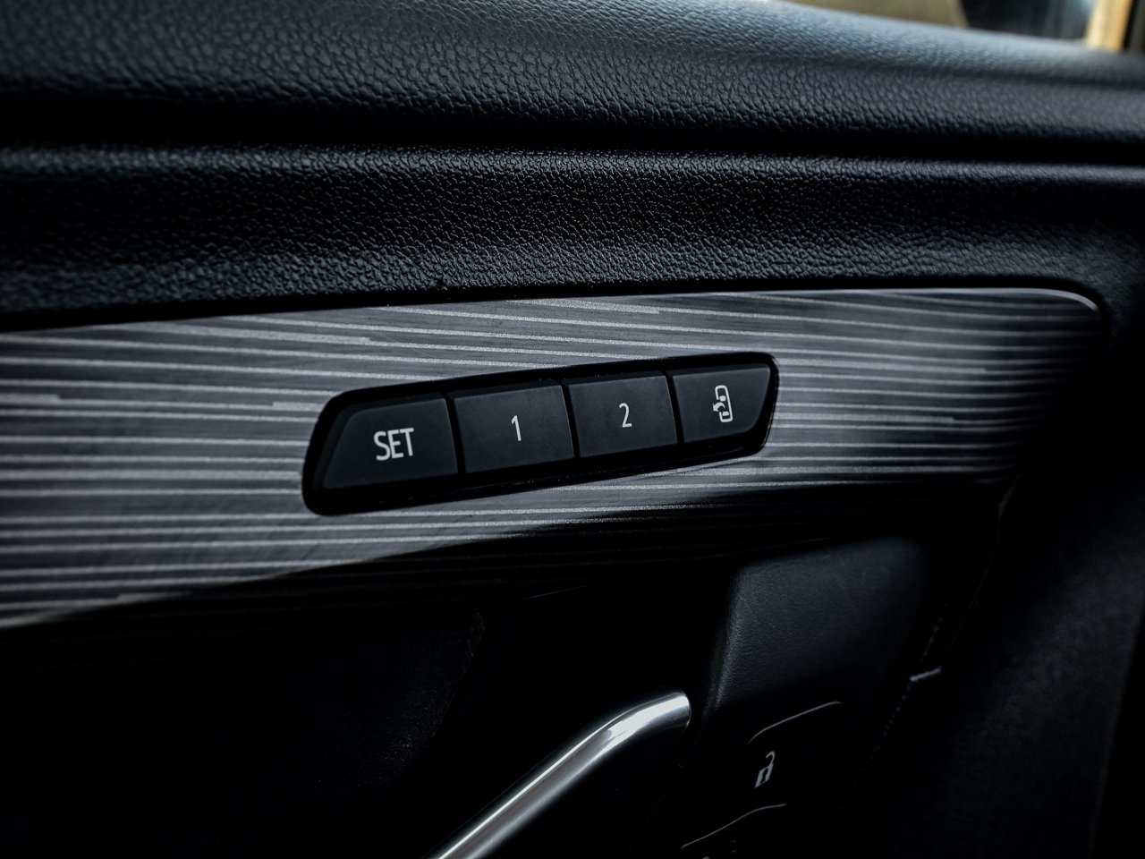 2022 GMC Terrain AWD 4dr SLT Black Sherwood Park - photo #21