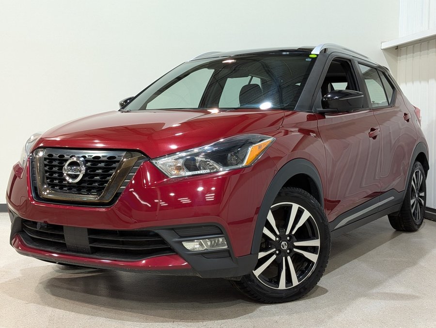 2020 Nissan Kicks Red