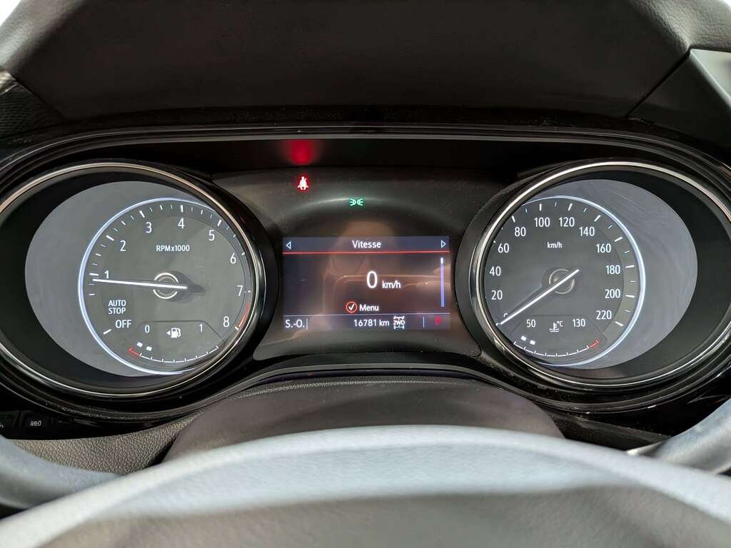 2023 Buick Encore GX AWD 4dr Essence Red Val-David - photo #13