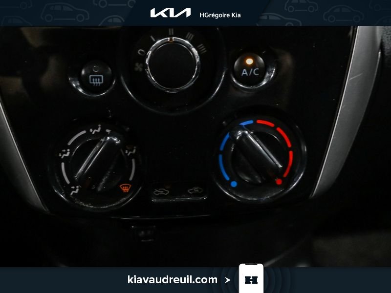 2018 Nissan Versa Note White Laval - photo #17