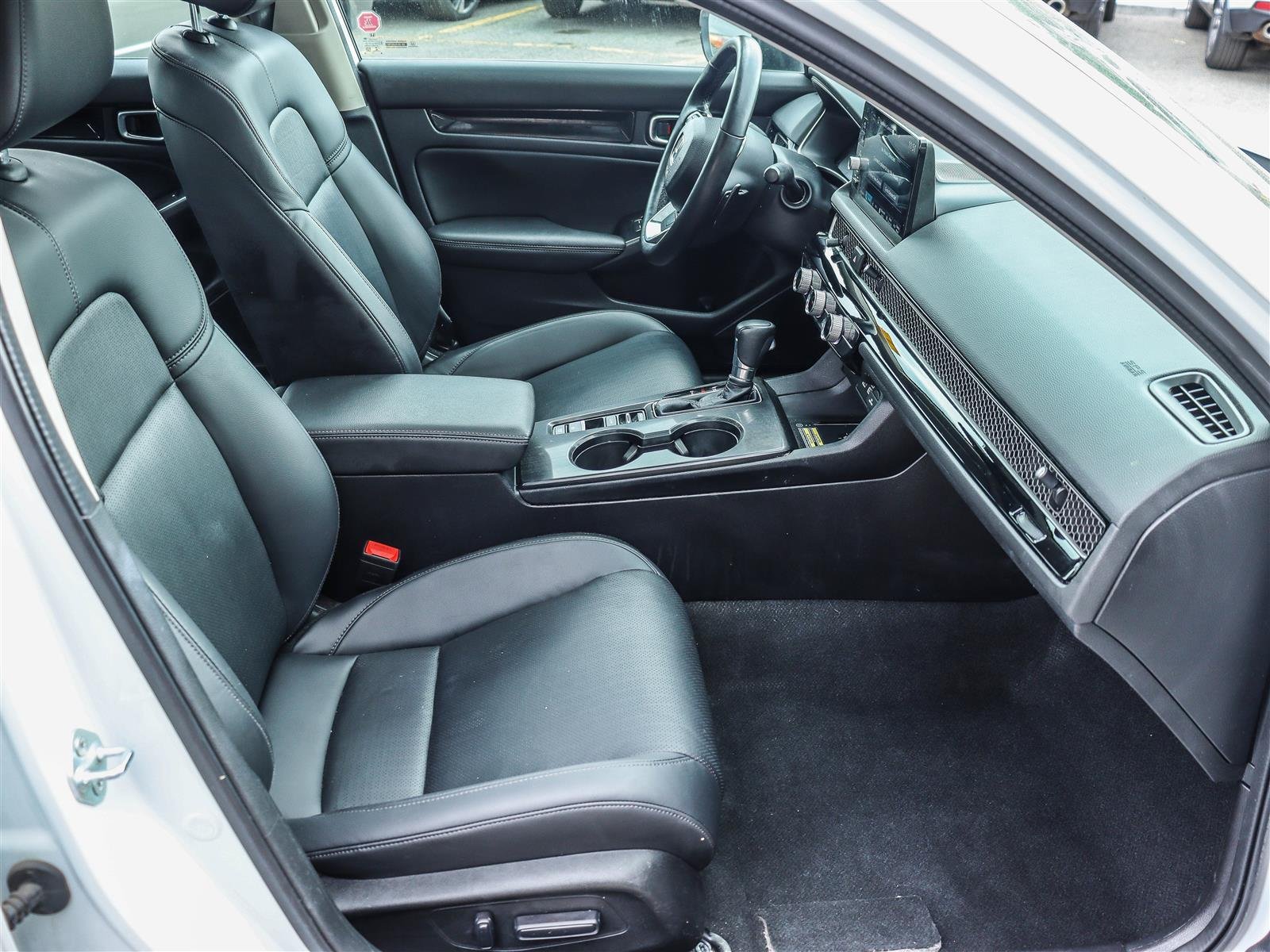 Honda Civic Berline Touring 2022 White Ottawa & Gatineau - photo #15