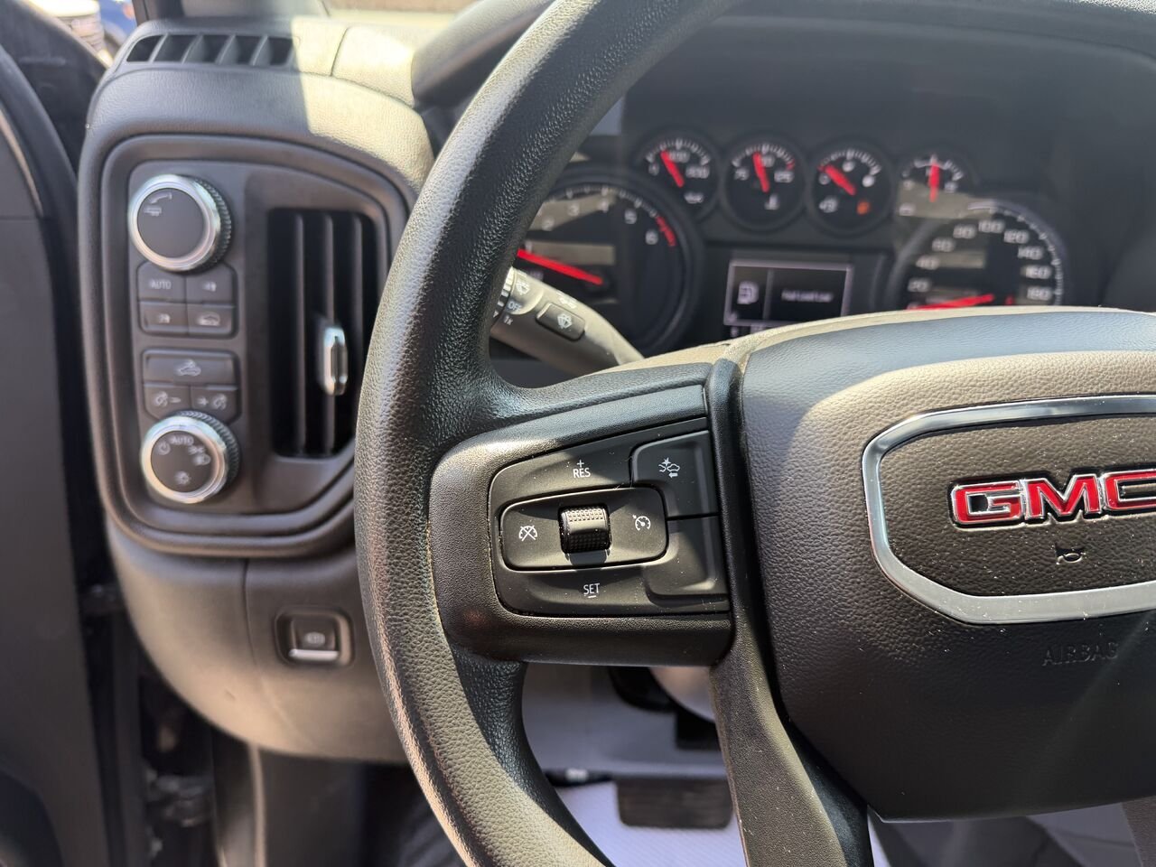 GMC SIERRA K1500 Pro cabine double 4RM 147 po 2023 Noir Ottawa & Gatineau - photo #5